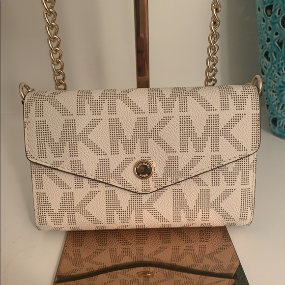 Michael Kors Handbags - Michael Kors Crossbody Small Bag
